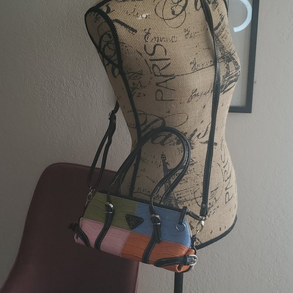 Color block purse